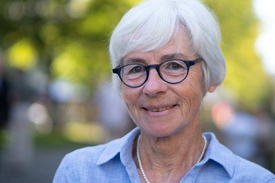Früh von Basel nach Luzern gezogen, wo sie viele Jahre an der Theologischen Fakultät  lehrte, wie man predigt, damit einem die Kirchgänger*innen gerne zuhören: Franziska Loretan-Saladin.