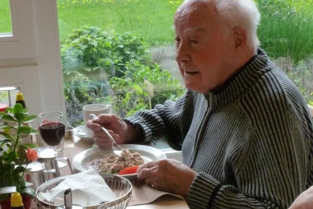 Essen im Heim – wie daheim?